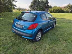 Prodám Peugeot 207 1.4I 65KW - AUTOMATICKÁ PŘEVODOVKA - 4