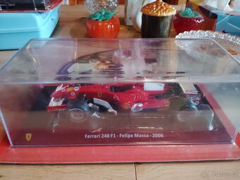 Modely F1 ferrari - 4