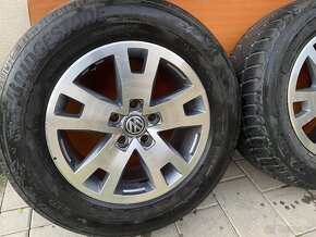 AMAROK orig Alu disky VW 5x120 8jx r17 ET 49 245 65 17 zimné - 4