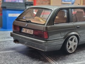 BMW E30 Touring 325I 1991 Tuning 1:18 OttoMobile - 4