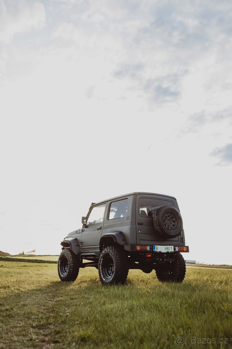 Suzuki Samurai