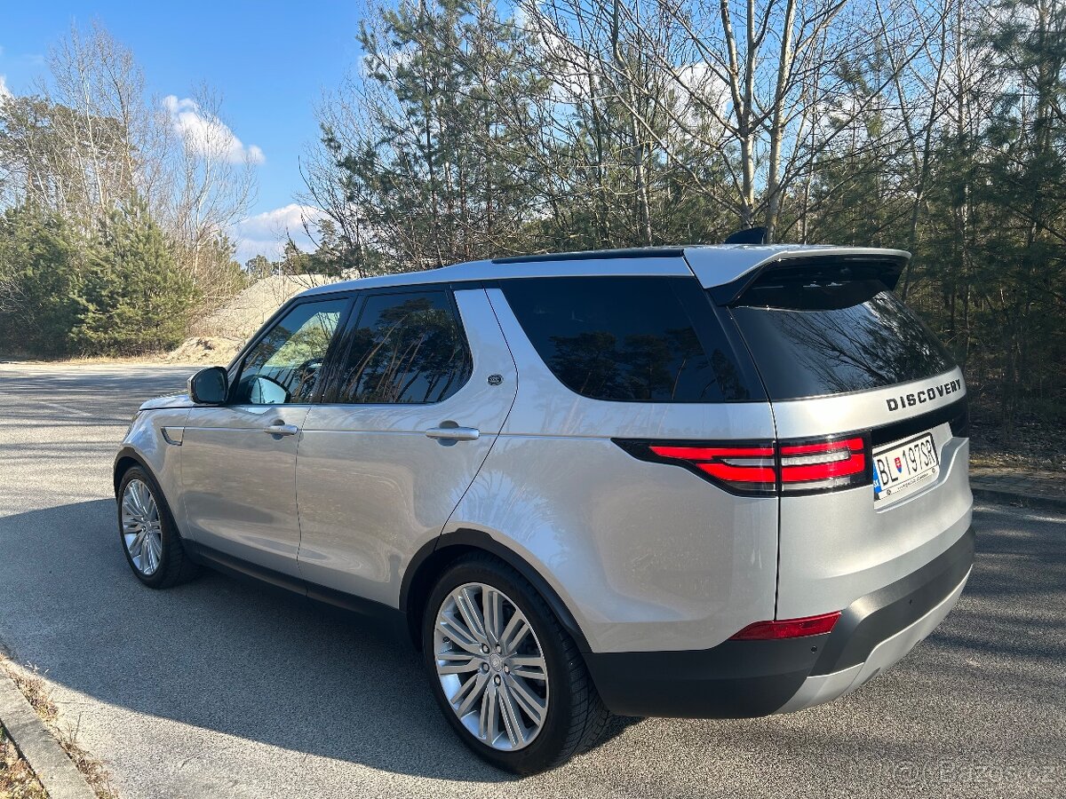 Land Rover Discovery 5