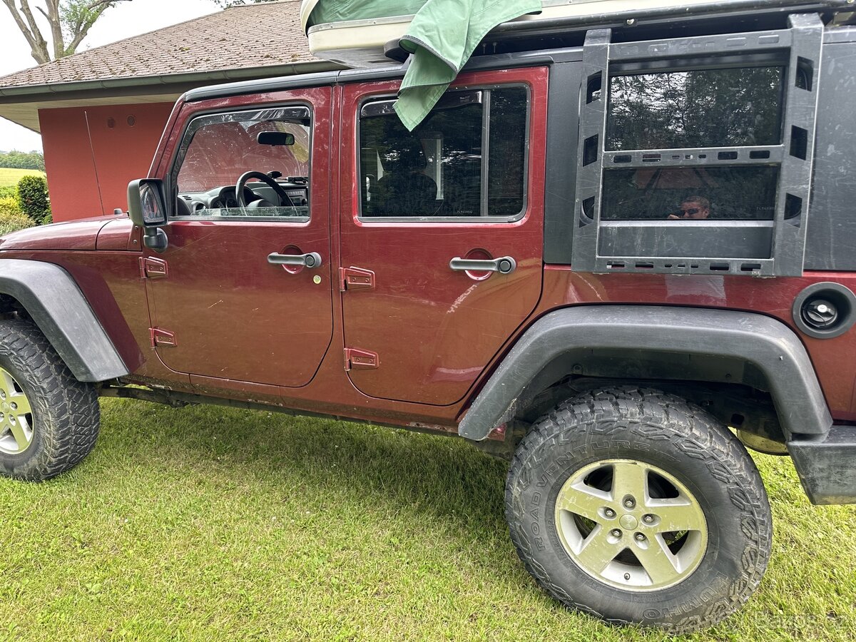 Kola Jeep Wrangler jk