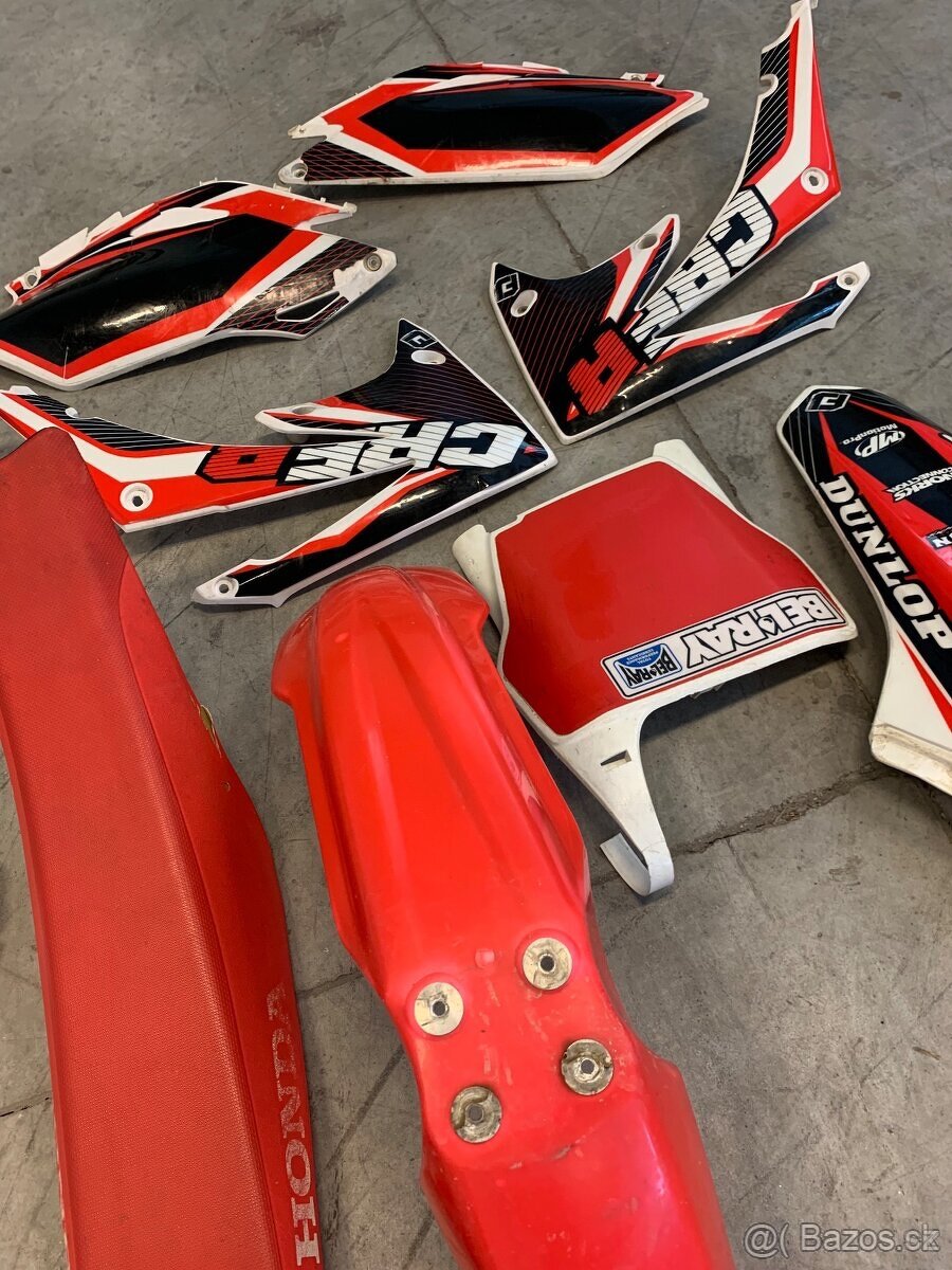 Plasty Honda + sedlo crf 250 2011