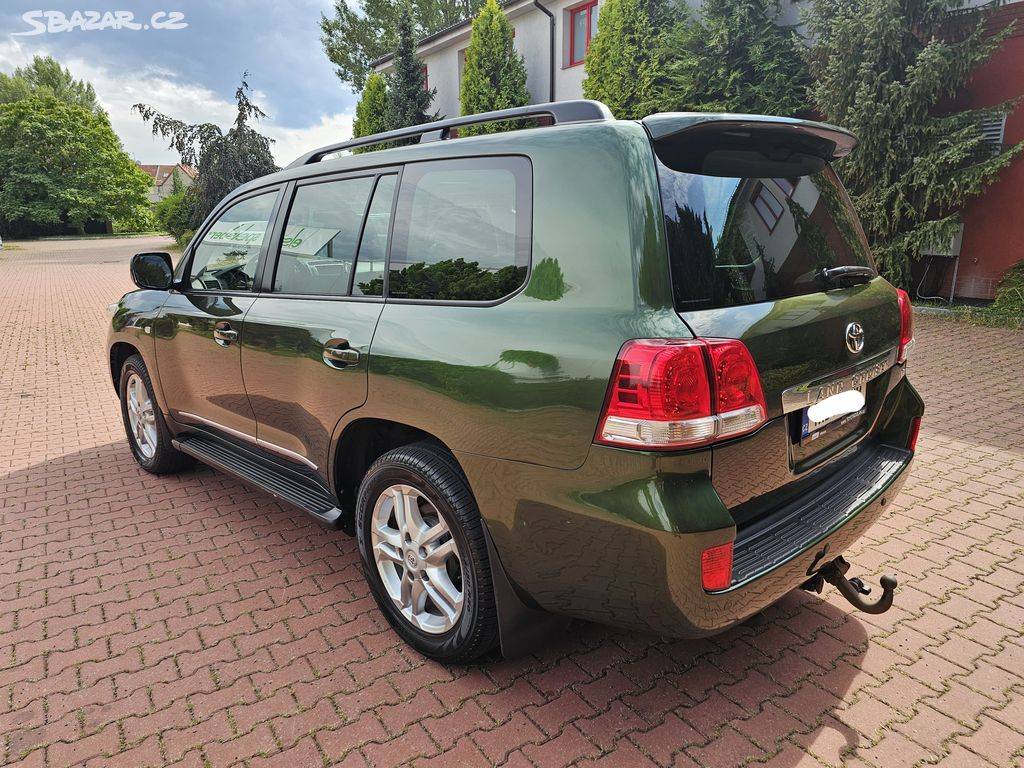 Toyota Land Cruiser 200 V8 4.5 D4-D,ČR,2.Majitel,Serviska,Ta