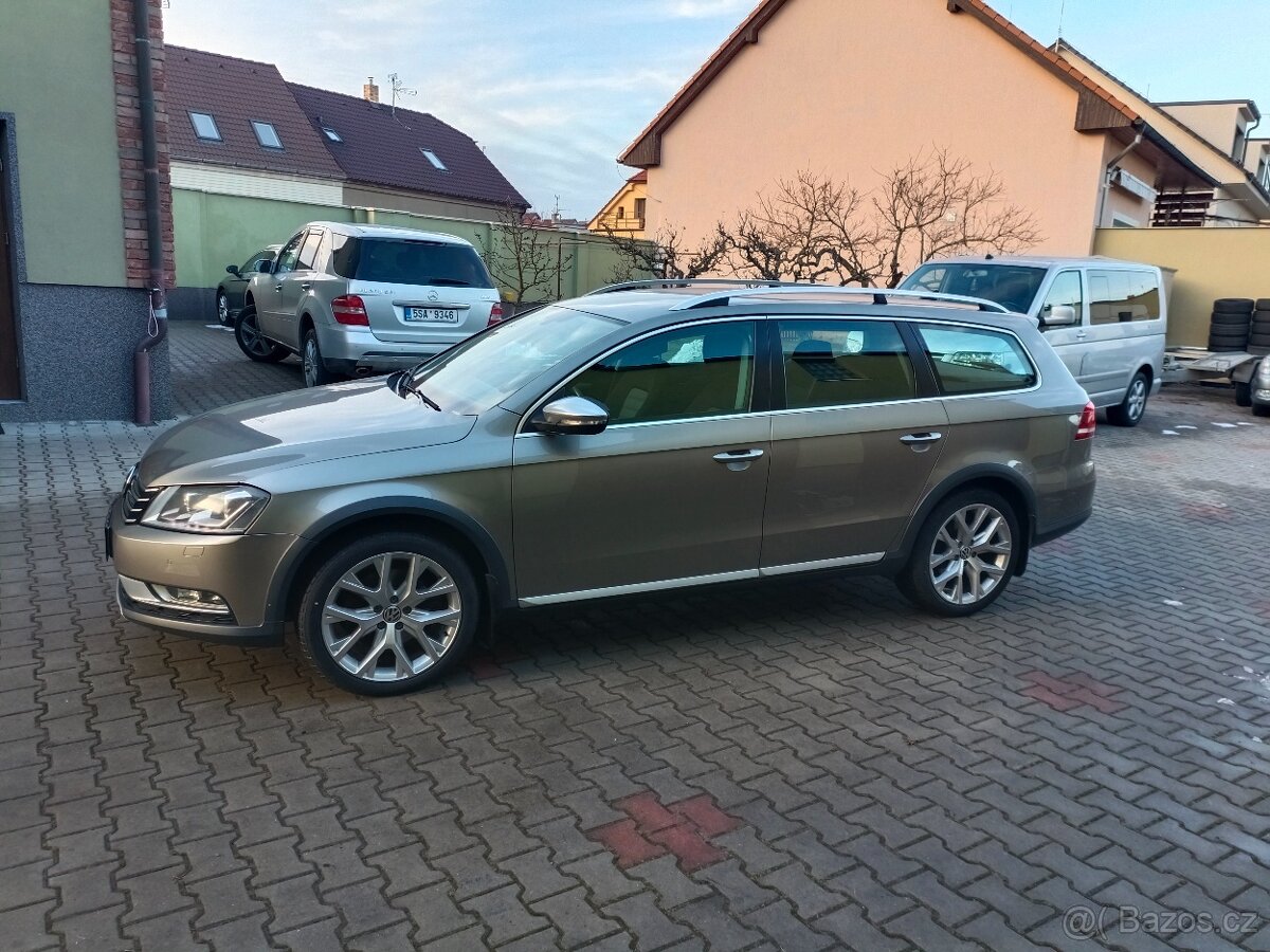 VW Passat B7 Alltrack 2.0 Tdi 125 kW DSG 4x4 combi