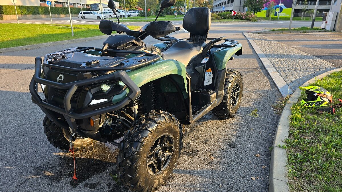 Prodám čtyřkolku Can-am Outlander Max HD7