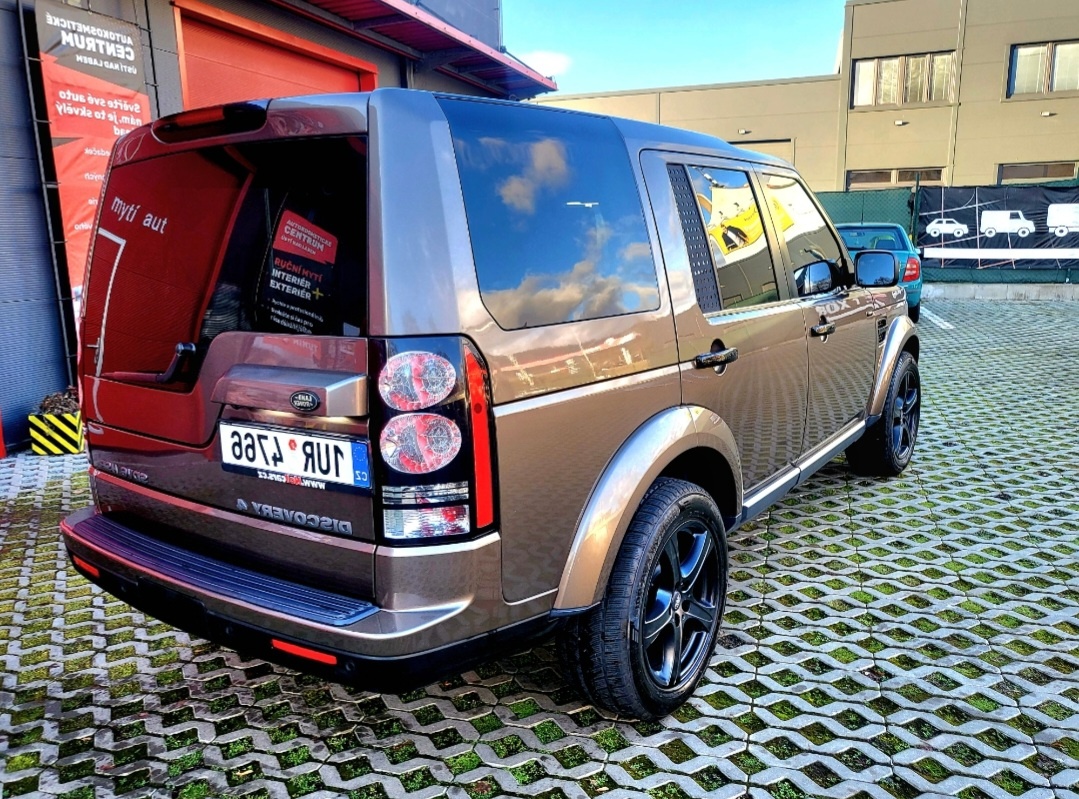 Land rover discovery 4