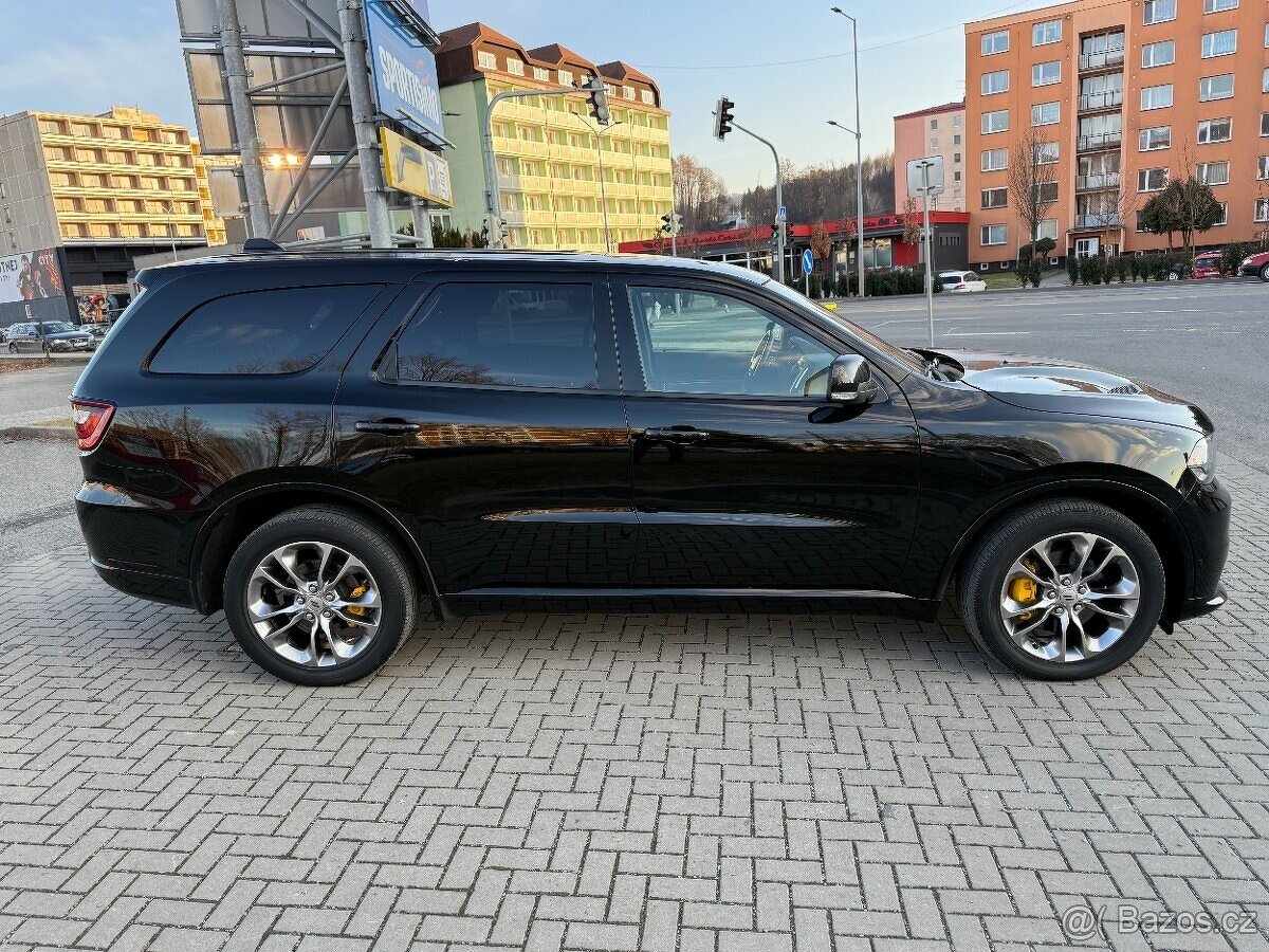 DODGE DURANGO R/T 5.7 V8 HEMI--2019--7 MIST----REZERVACE----