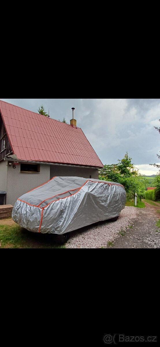 Prodám zánovní XL autoplachtu na pick-up