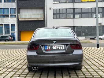 BMW E90 325i, rok 2007, 160 kW Najeto: 197 000 km. - 5