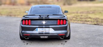 Prodám Ford Mustang 3,7, V6, 224 KW, verze US - 5