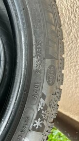 Prodám zimní gumy 245/45 R18 100V MOE - 5