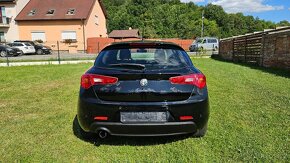 Alfa Romeo Giulietta 1.4Turbo 125 kw, 112000km - 5