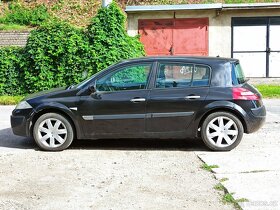 NÁHRADNÍ DÍLY - RENAULT MEGANE 1,9 dCi 96KW, barva NV676 - 5