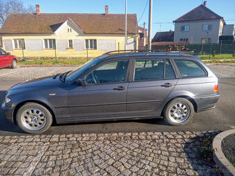 BMW 318i Touring - 5