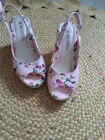 Květinové boty na klínku - 5
