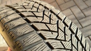 Prodám 4ks zimní pneu 6,5mm Dunlop 205/50 R17 sada za 3000 - 5