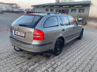 Octavia II tour 1.6 mpi 2011 pouze 115 tis km - 5