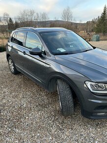 VW Tiguan 2.0 - 5