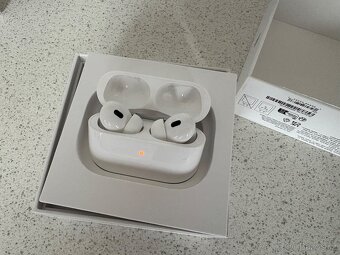 Apple AirPods Pro 2 USB-C MTJV3ZM/A - 5