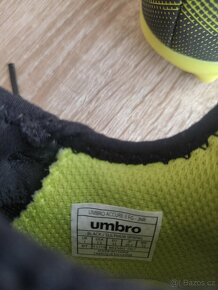 Prodám zánovní kopačky Umbro Accure II FG v.33 JNR - 5