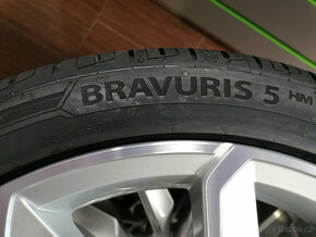 Nová orig. letní sada Škoda Scala 205/45 R18 Barum 4ks - 5