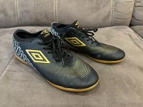 Dětské sálové kopačky Umbro vel. 38 - 5