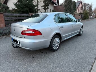 ŠKODA SUPERBE 2.0 tdi R.V 2010 top stav - 5