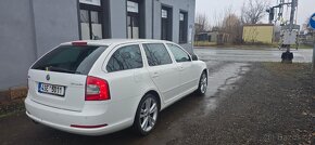 Škoda Octavia RS 2.0TDI 125KW rok -2010 lift - ZAMLUVENO - 5