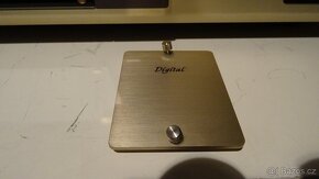 Accuphase DG 28 - 5