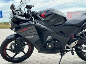 Honda CBR 125r - 5