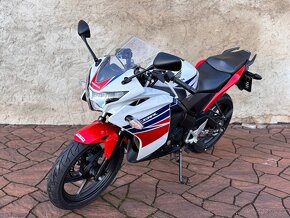 Honda CBR 125 R 2016, najeto 12400km - 5