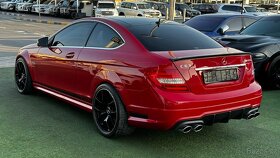 Mercedes - Benz C63 AMG Coupe - 5