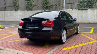 BMW E90 330D XENONY SPORTSITZE - 5