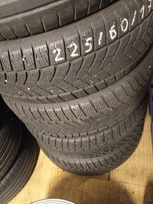 225/60/17 Goodyear ultra grip gen-1 - 5