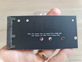 SATA adapter na M.2 NGFF SSD, černý, nové - 5