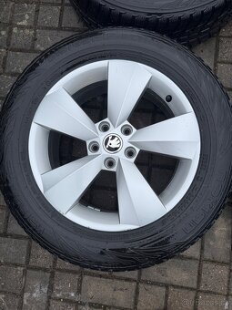 ORIGINÁL Alu Škoda NANUQ R17, 5x112 - ZIMNÍ PNEU - 5