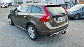 VOLVO V60 CROSSCOUNTRY D4 2.4 5V 140KW AUTOMAT - 5