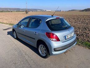 Peugeot 207 Hatchback 1.4 70kW Benzín + Zimní sada - 5