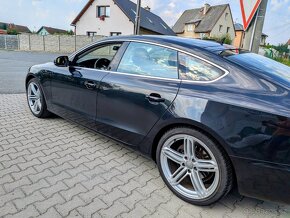 AUDI A5 3,0TDi 4x4 176kW POUZE 119 833KM - 5