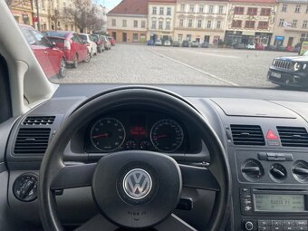 Prodám Volkswagen Touran 1.6 FSI 85KW 143tkm - 5