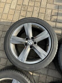 ORIGINÁL Alu Volkswagen Passat B7 R17, 5x112 - TOP STAV - 5