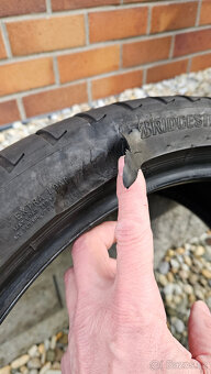 BRIDGESTONE TURANZA - 235/40 r19 (jedna pneu poškozena) - 5