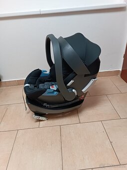 Autosedačka Cybex se základnou - 5