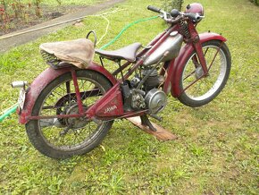 JAWA 175 VILLIERS r.v.1933  dlouhá léta uložená na půdě - 5