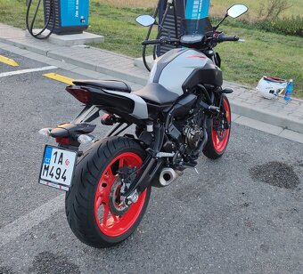 Yamaha MT07 - 5