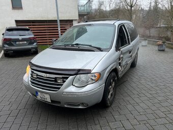 Chrysler Grand Voyager 3.3 LPG Town & Country - 5