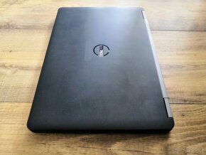 Dell 7270 i5 / 8 GB / 128 SSD / FHD / W10 - 5