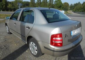 Škoda Fabia 1,2 HTP 47 kW CZ Historie benzín manuál - 5